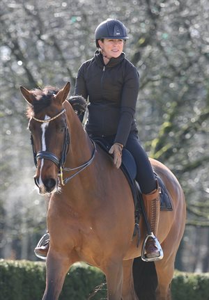Lyndal Oatley and Elvive training at home.