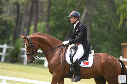 China’s Alex Hua Tian and Don Geniro lead the 3*. © Les Garennes