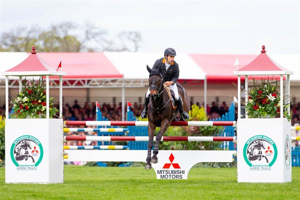 Chris Burton and Cooley Lands finished third. © Elli Birch/BootsandHooves