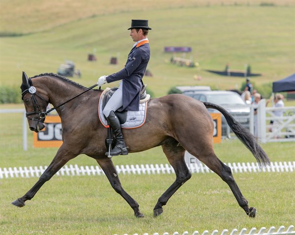 Chris Burton and Cooley Lands in the CIC3* - © William Carey