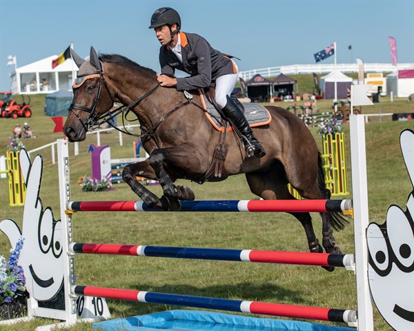 Chris Burton and Cooley Lands in the showjumping - © William Carey