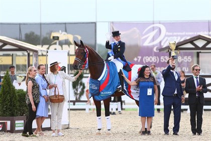 Elena Sidneva and Fuhur led Team Russia to victory in the Group C qualifier for the Tokyo Olympics © Maxima Stables