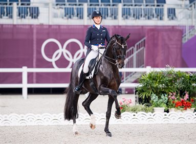 It’s a bitter disappointment for newly Silver medallists Adrienne Lyle and Salvino. © FEI/Shannon Brinkman