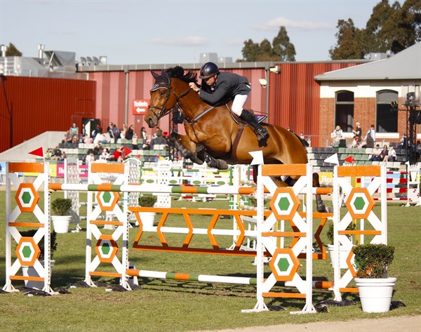 Jamie Kermond and Yandoo Oaks Constellation on their way to victory - © Adele Severs/EQ Life