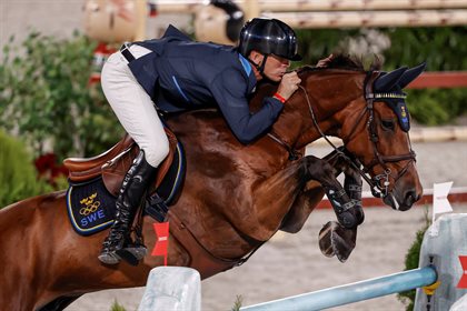 Peder Fredricson and All In competing at the Tokyo Olympics. © FEI/EFE/Kai Försterling