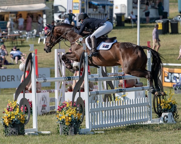 Sammi Birch and Hunter Valley II in the CIC3* showjumping - © William Carey